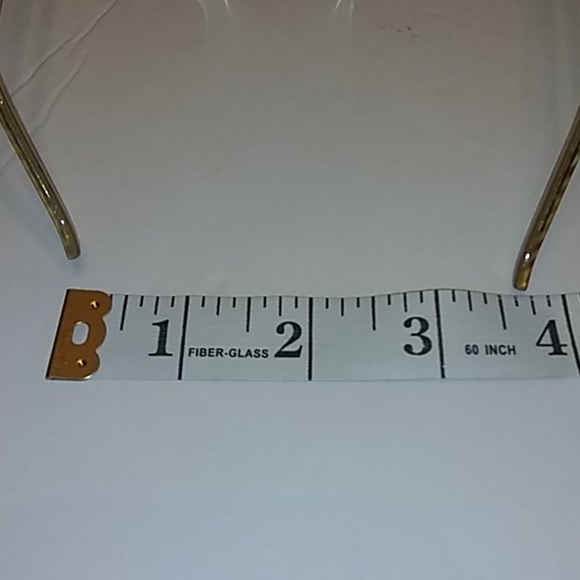 Nine West sunglasses. - Picture 7 of 8